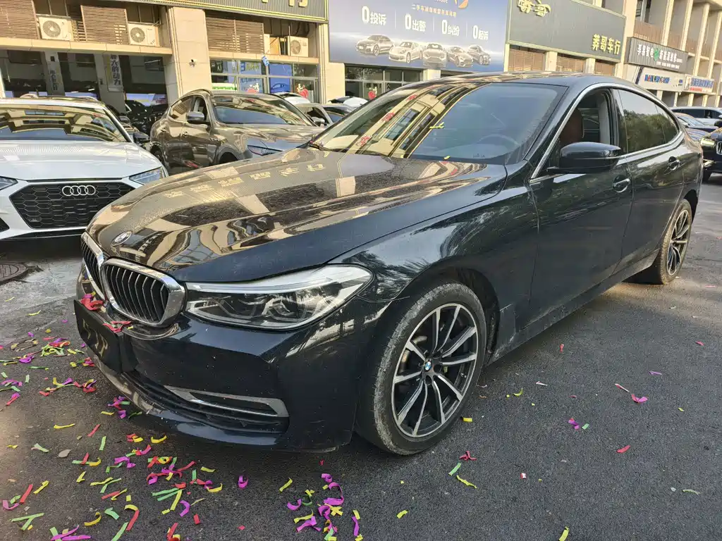 BMW 6 Series GT 2019 — фото 1