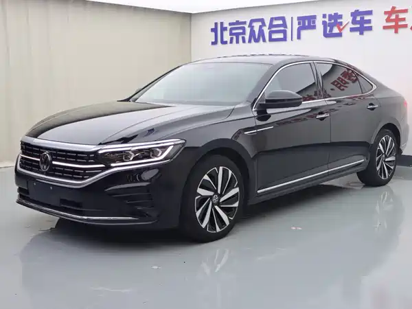 Volkswagen Passat 2023