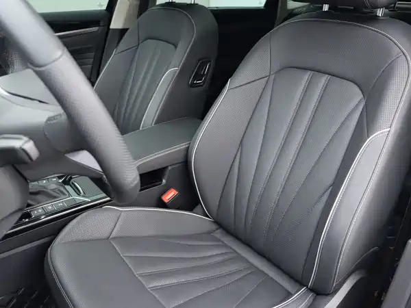 Volkswagen Passat 2023
