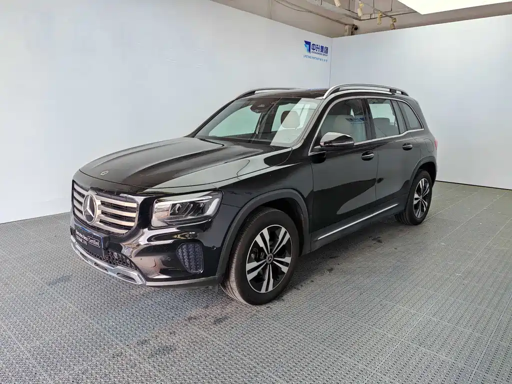 Mercedes-Benz GLB 2024