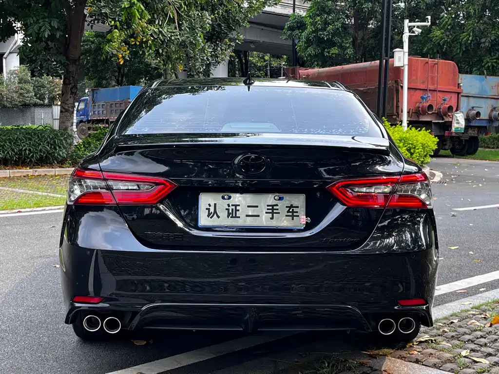 Toyota Camry 2023 — фото 21