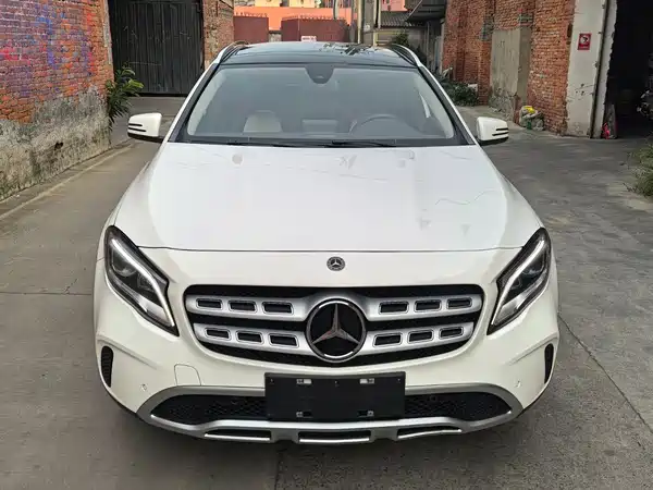 Mercedes-Benz GLA 2018