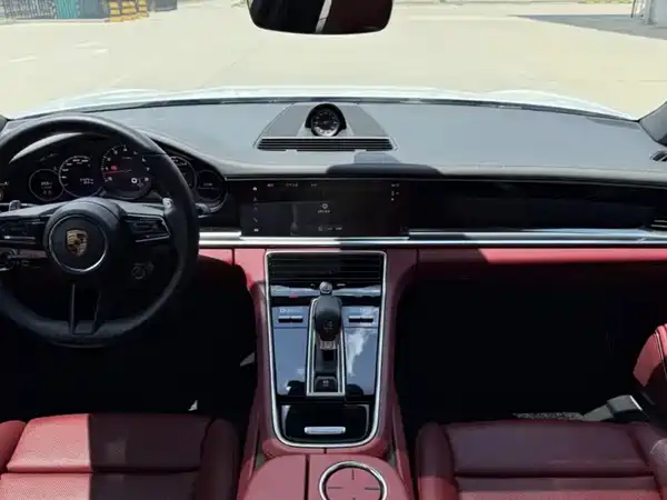 Porsche Panamera 2022