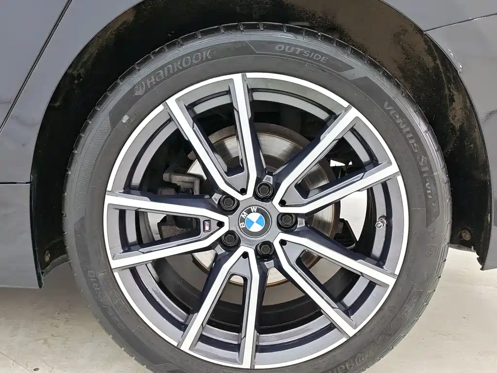 BMW 3 Series 2023 — фото 17