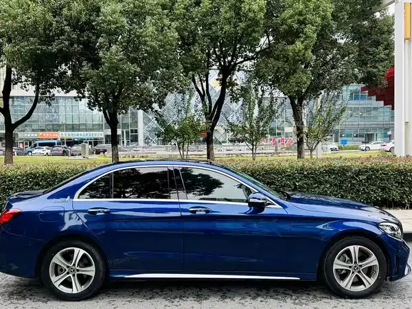 Mercedes-Benz C-Class 2019