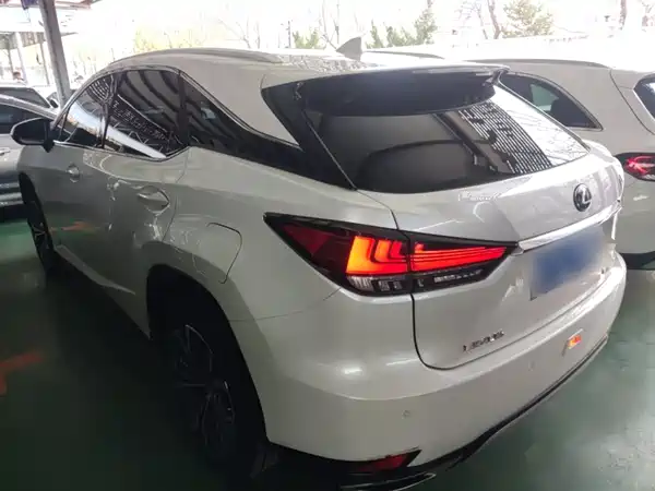 Lexus RX 2020