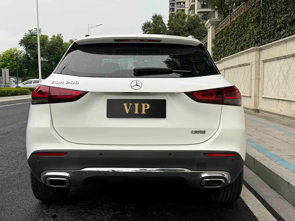 Mercedes-Benz GLA 2021