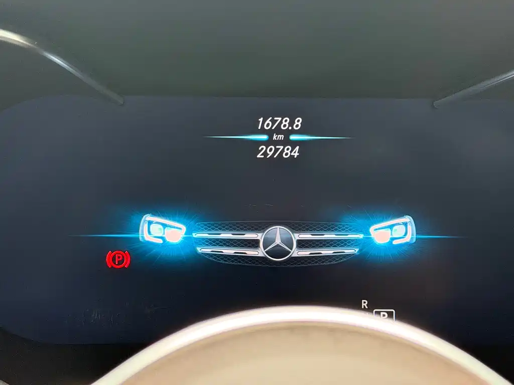 Mercedes-Benz GLC 2022 — фото 16