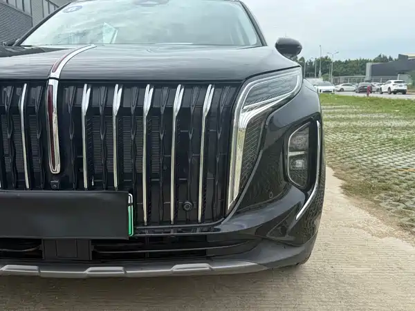 Hongqi HS7 PHEV 2025