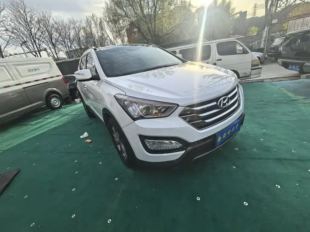 Hyundai Santa Fe 2016 — фото 3