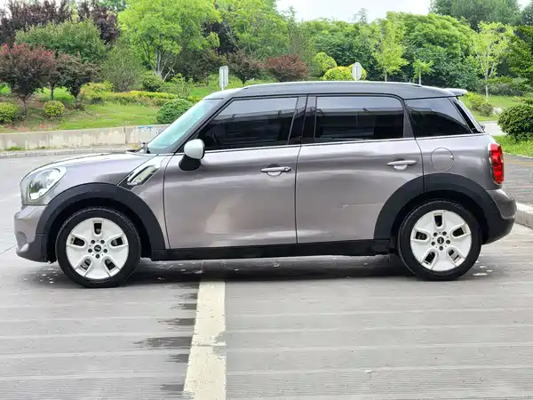 MINI Countryman 2011