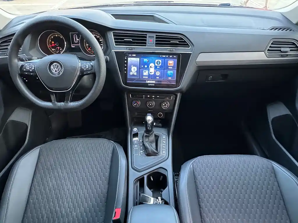 Volkswagen Tiguan L 2020 — фото 12