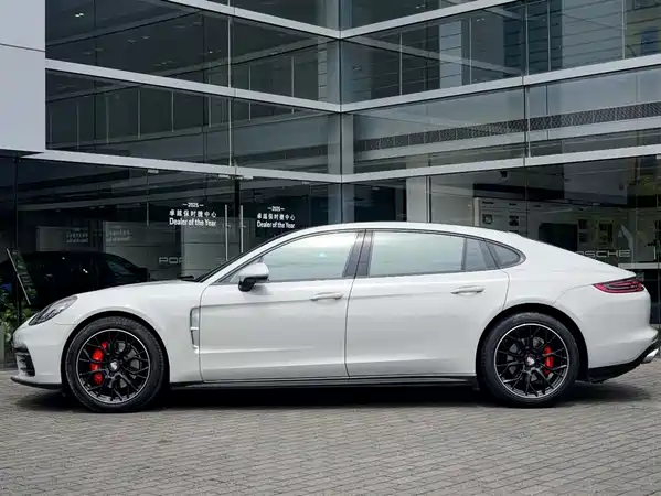 Porsche Panamera 2018
