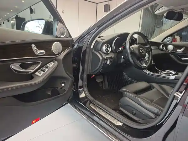 Mercedes-Benz C-Class 2015