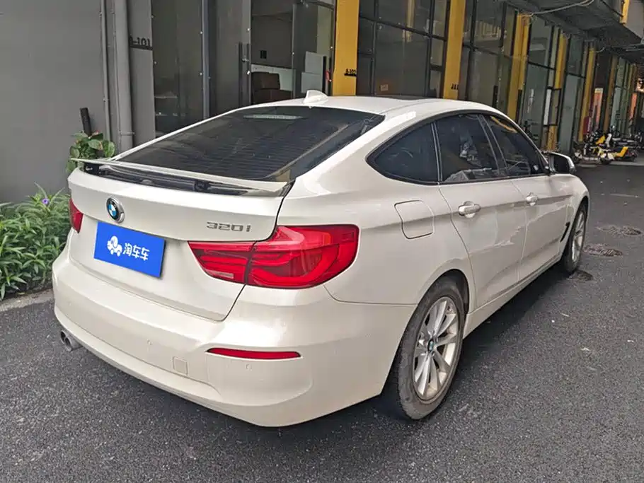 BMW 3 Series GT 2017