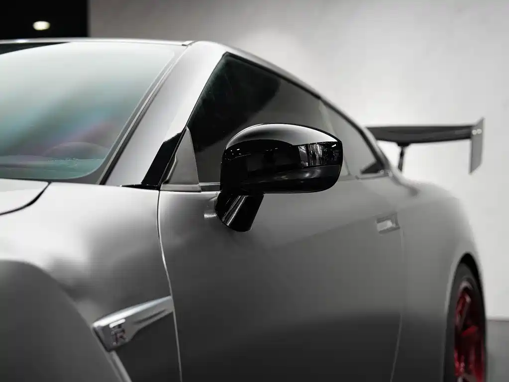 Nissan GT-R 2014 — фото 19