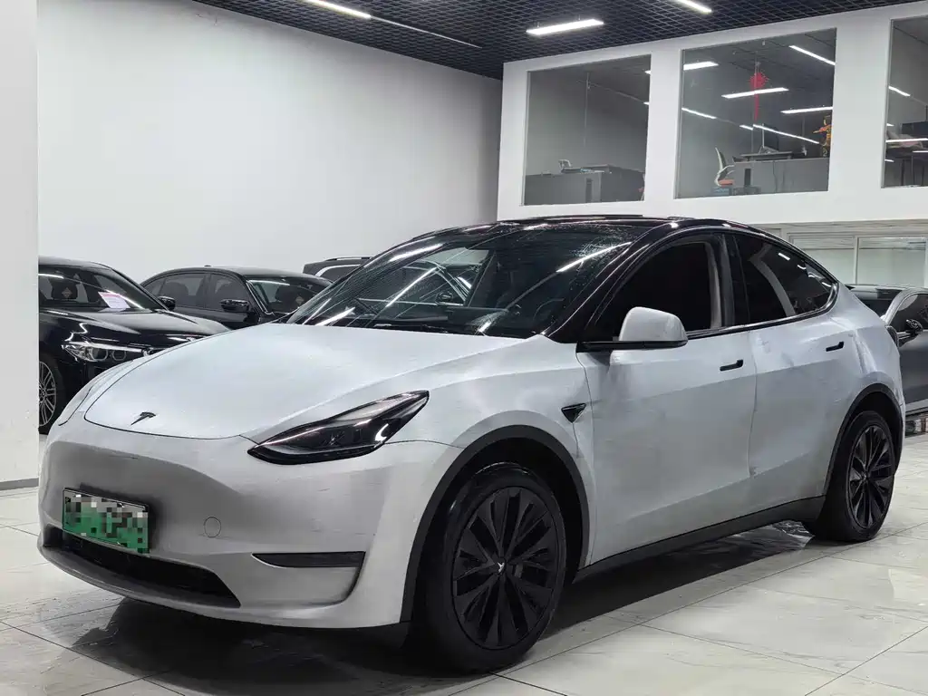 Tesla Model Y 2022 — фото 1