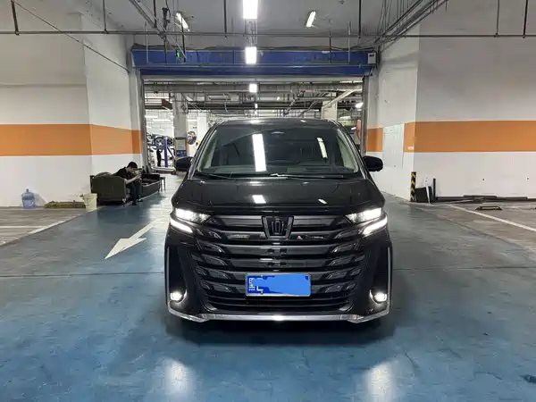 Toyota Vellfire 2024