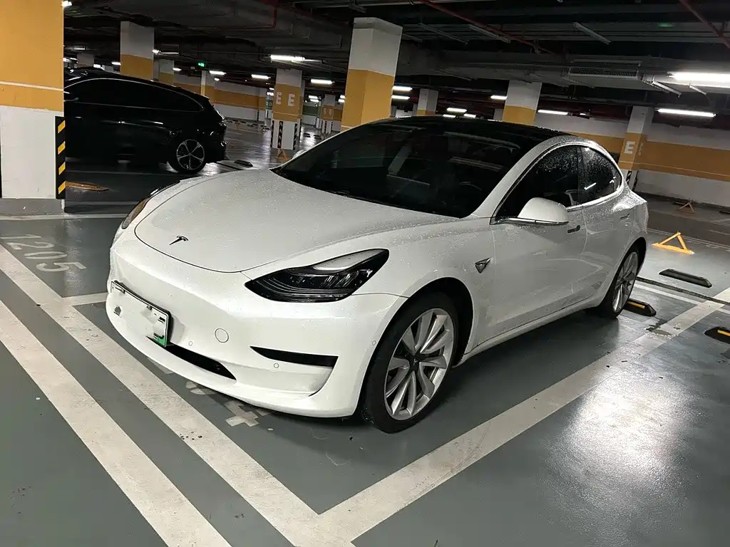 Tesla Model 3 2020 — фото 1