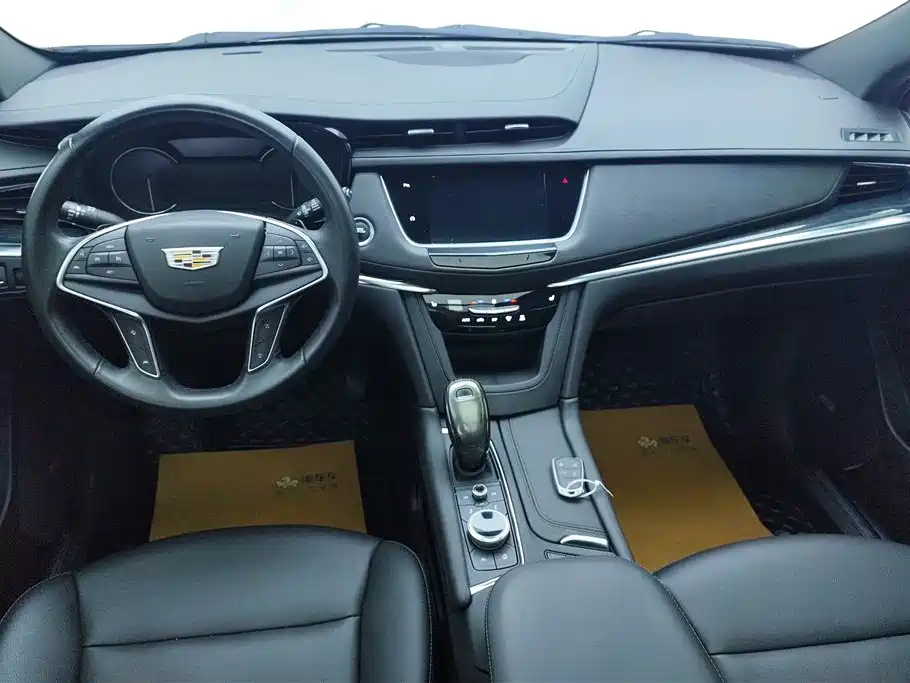 Cadillac XT5 2023 — фото 12