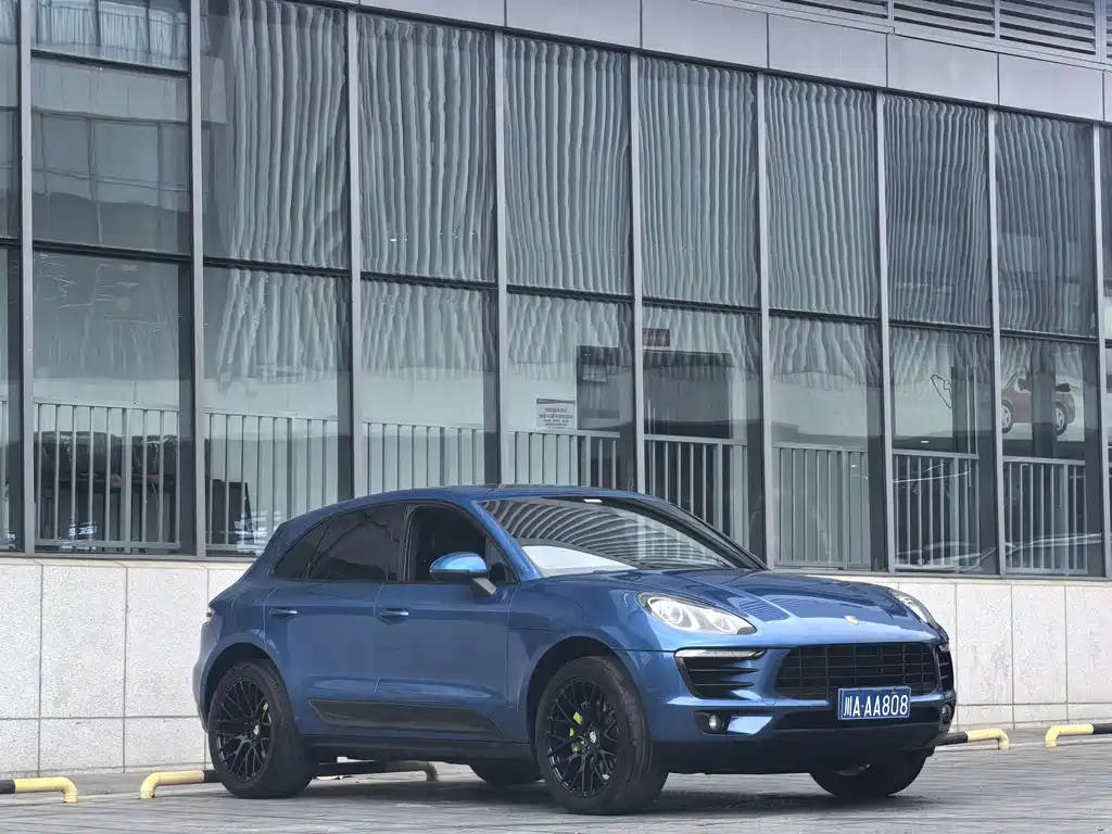Porsche Macan 2016 — фото 1