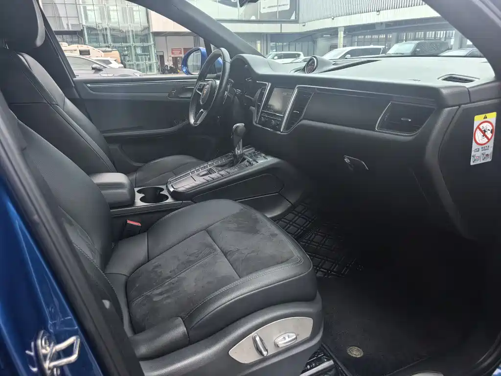 Porsche Macan 2016 — фото 10