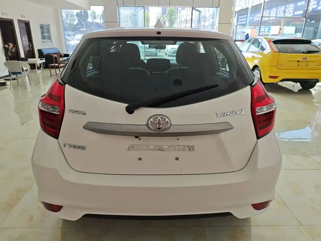 Toyota Yaris L 2017