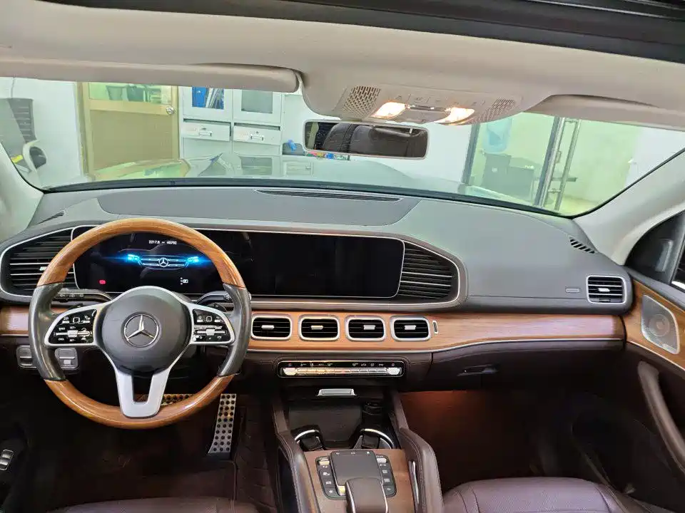 Mercedes-Benz GLS 2020 — фото 5