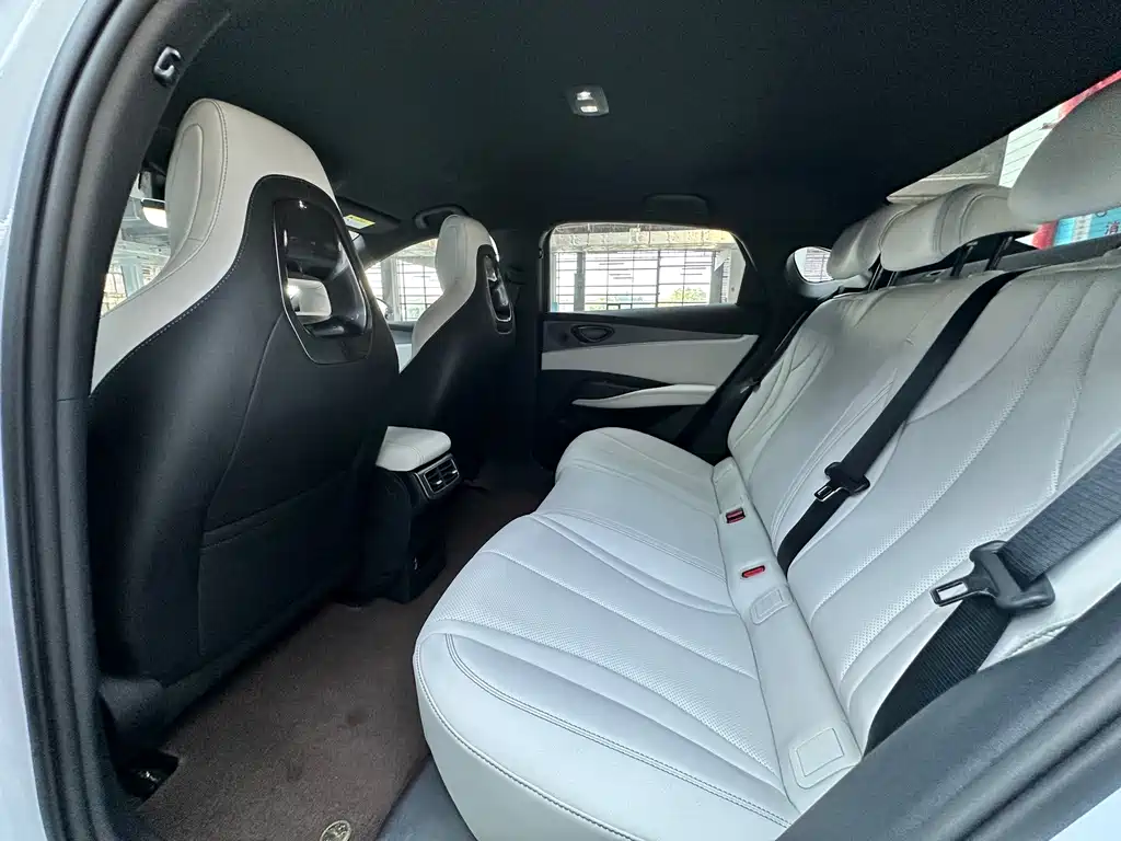 BYD Seal 06 2024 — фото 12