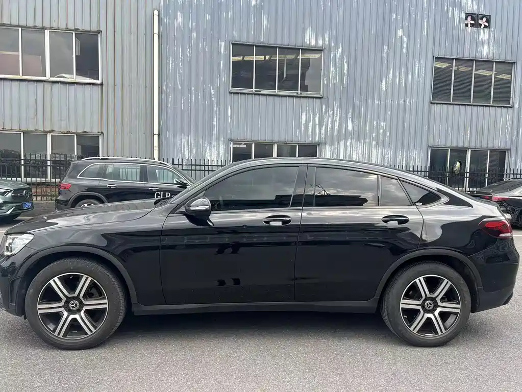 Mercedes-Benz GLC Coupe 2022 — фото 2