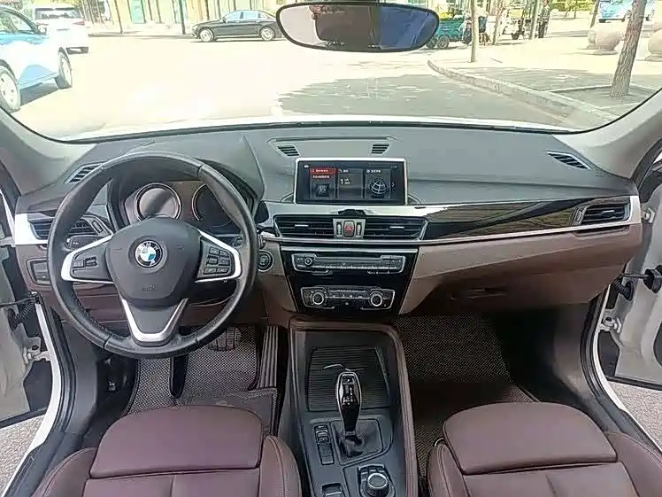 BMW X1 2020 — фото 7