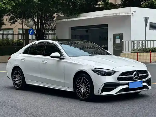 Mercedes-Benz C-Class 2025