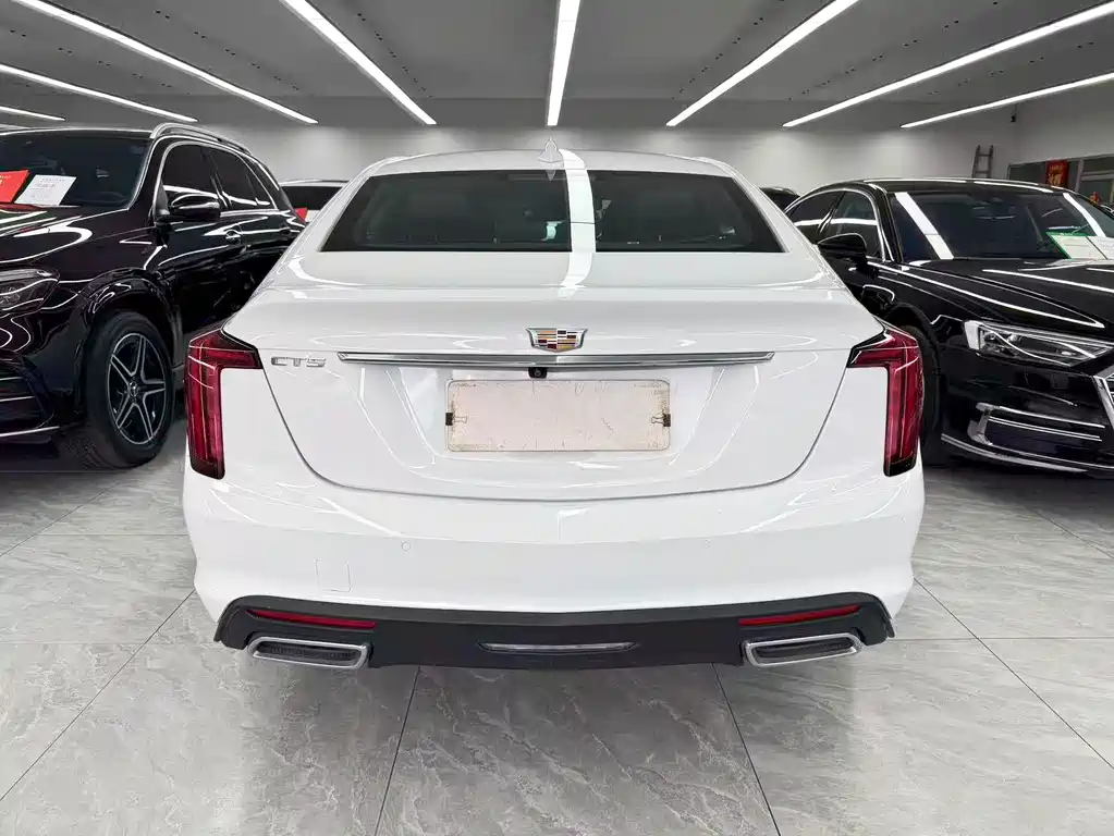 Cadillac CT5 2023 — фото 5
