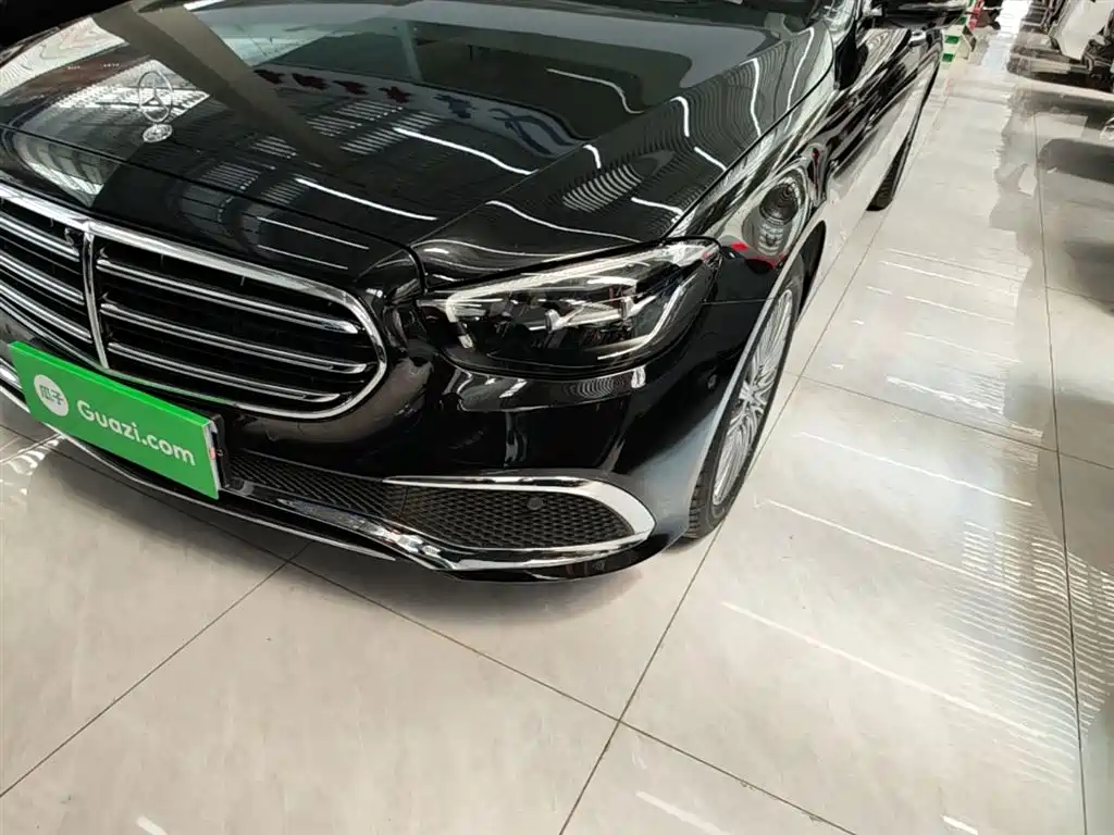 Mercedes-Benz E-Class 2023 — фото 24