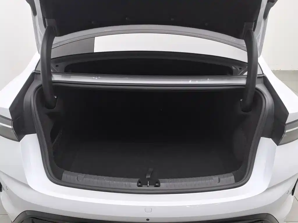 BYD Seal 2023 — фото 16