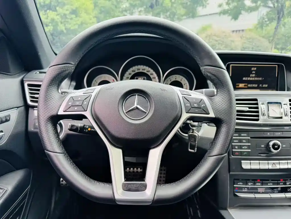Mercedes-Benz E-Class 2017 — фото 9