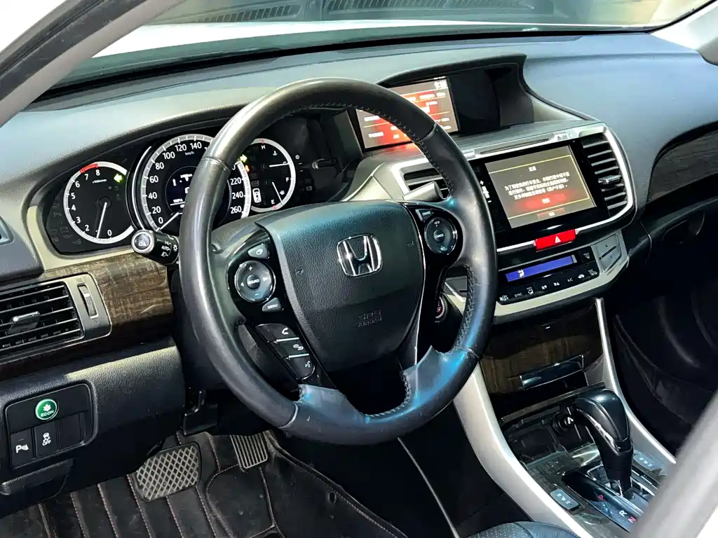 Honda Accord 2014 — фото 9