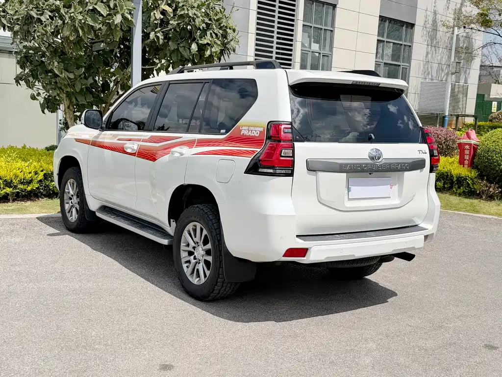 Toyota Prado 2018 — фото 18