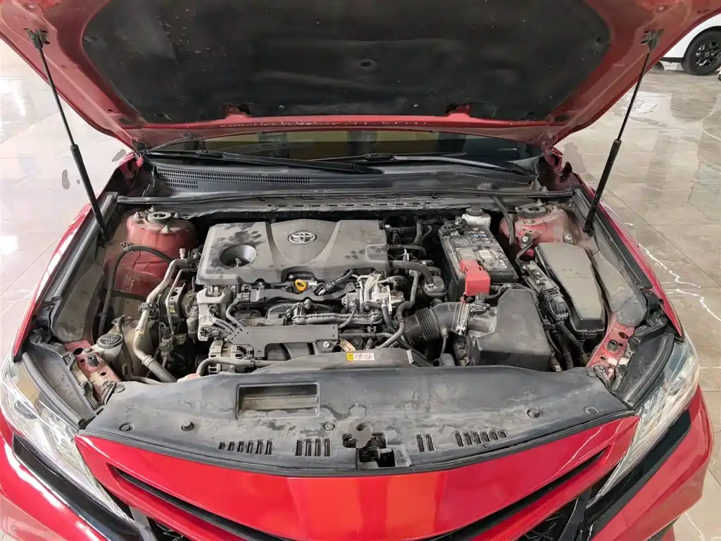 Toyota Camry 2018 — фото 20