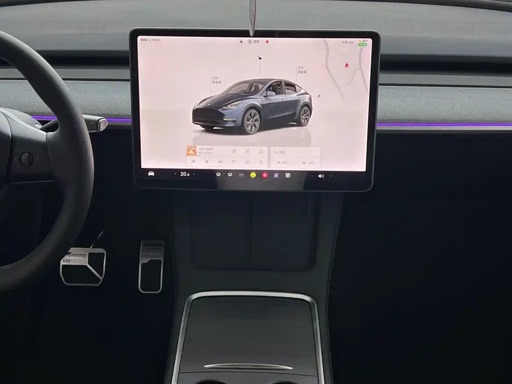 Tesla Model Y 2024 — фото 10