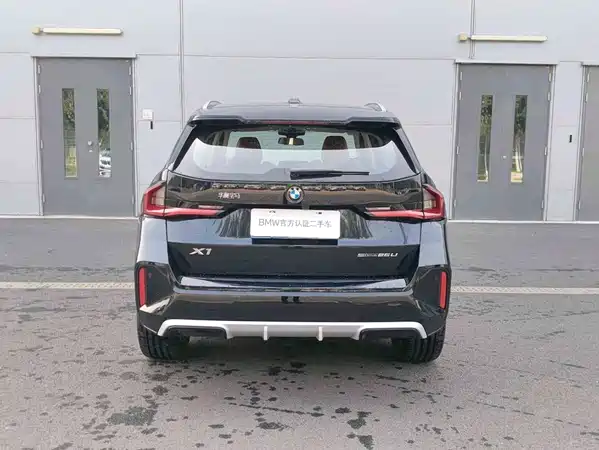 BMW X1 2025