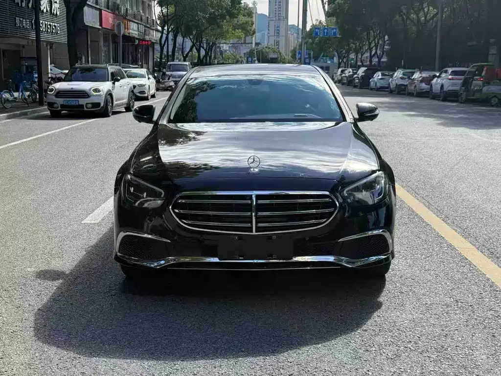 Mercedes-Benz E-Class 2019 — фото 1