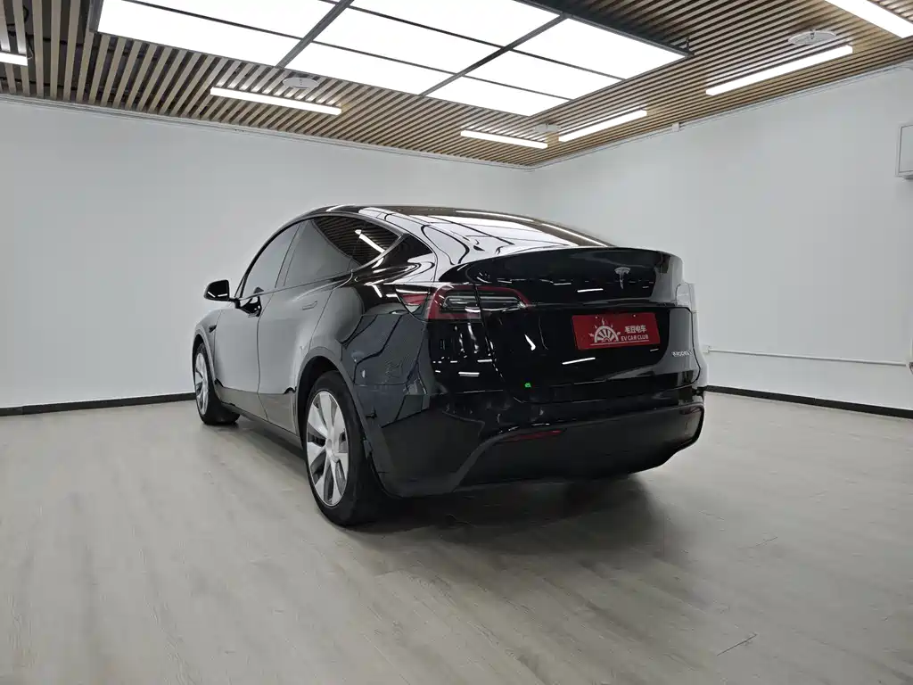 Tesla Model Y 2022 — фото 4