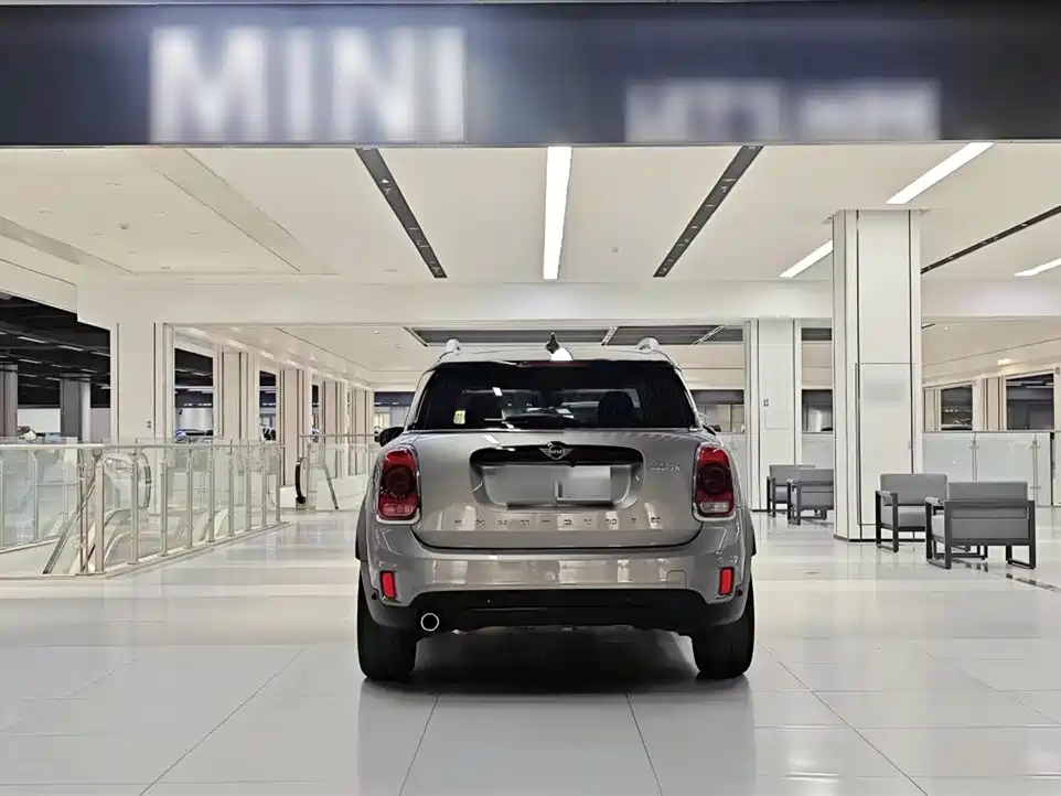 MINI Countryman 2019 — фото 23
