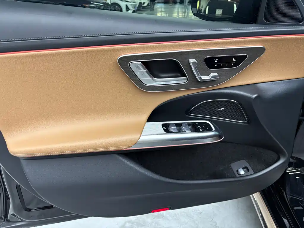 Mercedes-Benz E-Class 2024