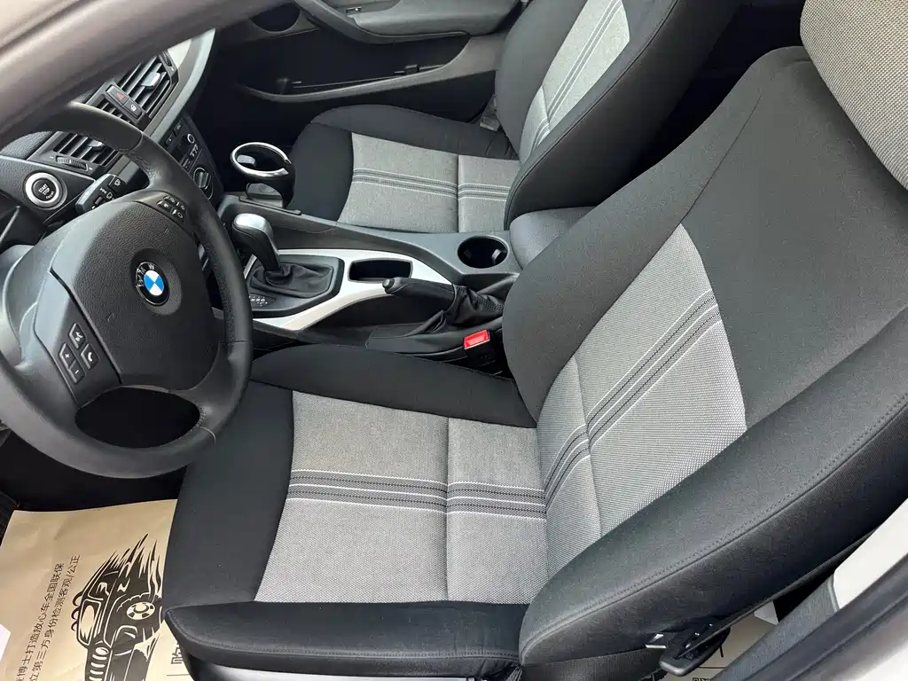 BMW X1 2012 — фото 8