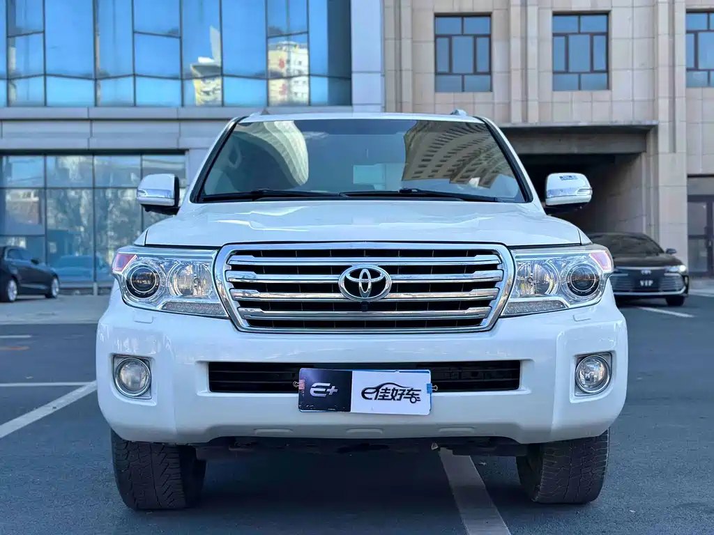 Toyota Land Cruiser 2014 — фото 2
