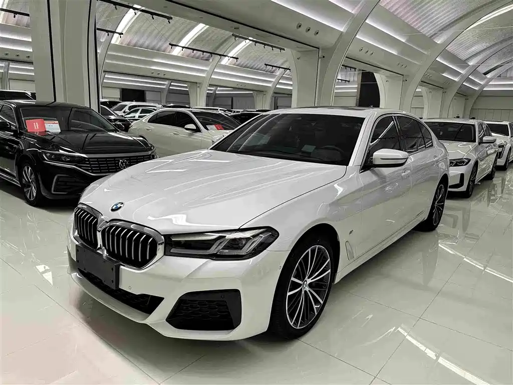 BMW 5 Series 2024 — фото 5