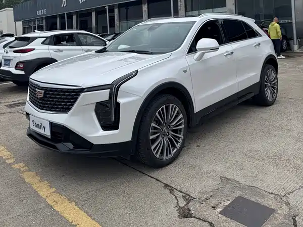 Cadillac XT4 2024