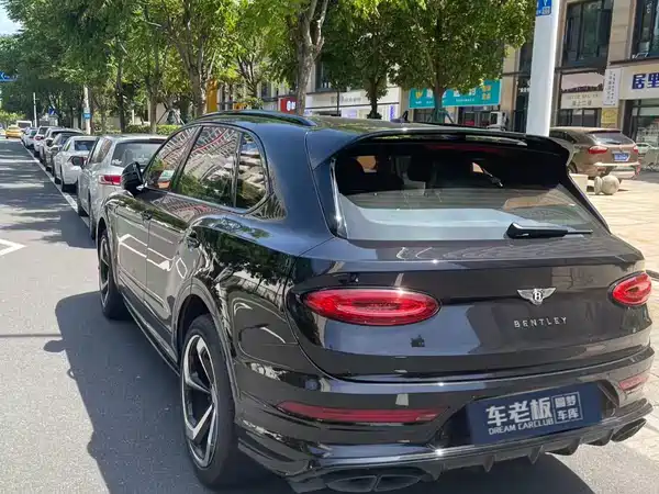 Bentley Bentayga 2022